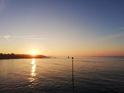 622-Ker An Enez la plage au bout du jardin