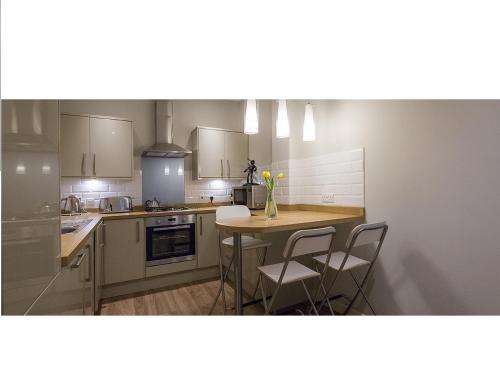 The Lane Apartment - image 8