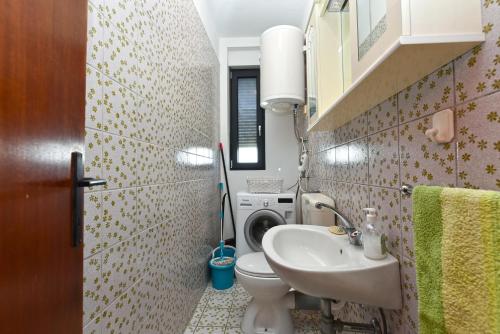 Apartment image 3