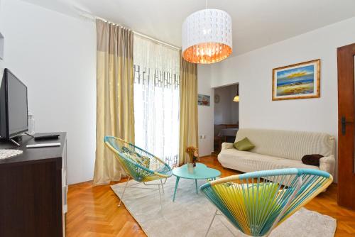 Apartment image 2