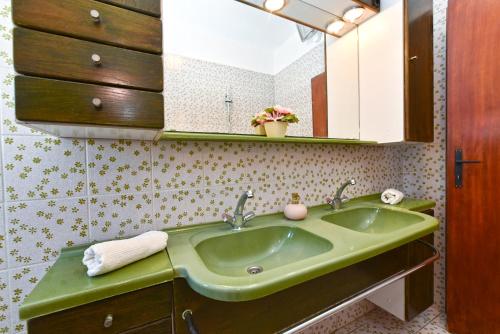 Apartment image 6