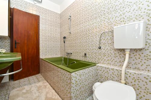 Apartment image 7