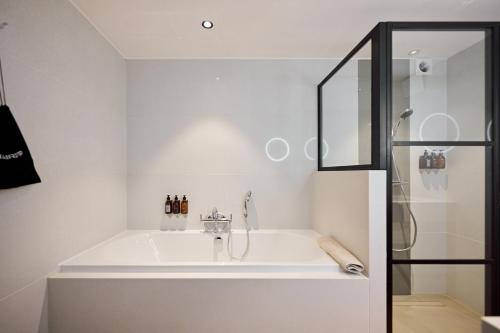 Hotel La Malle Poste - image 11