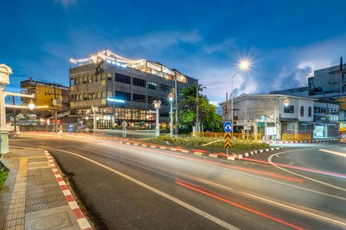 Quip Design Phuket Hotel18