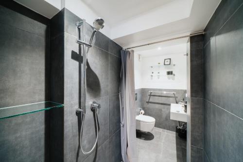 Homely Berlin - Cozy Studio, Modern, Near Theater & Kurfürstendamm, Berlín (foto 3)