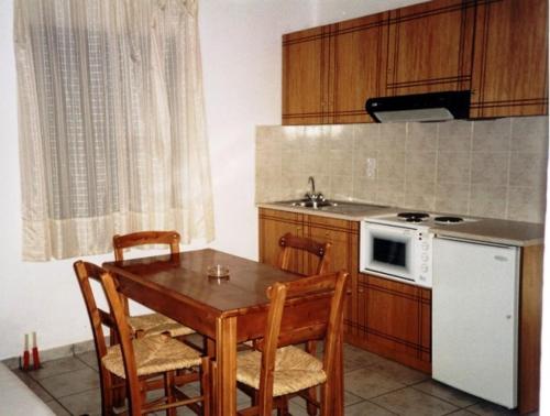 Flisvos Apartments - image 13