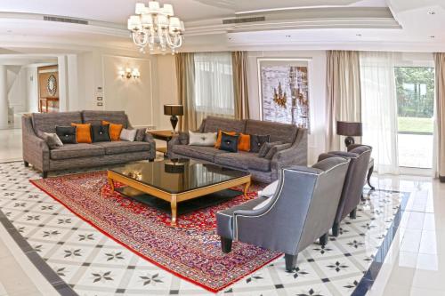 551914797 Grand Hotel Djibloho
