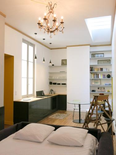 Studio atypique au cœur du Bordeaux historique, Bordeaux (Foto 6)