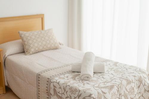 Double or Twin Room image 9