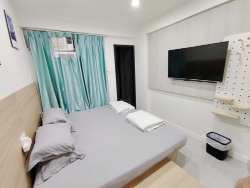 Deluxe Double Room image 6