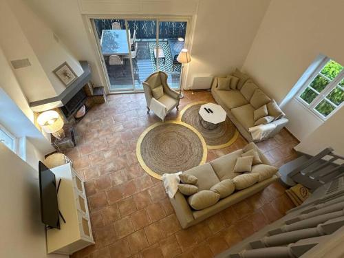 Magnifique mas provençal avec piscine au centre de Goudargues (Magnifique mas provencal avec piscine au centre de Goudargues) in 古达尔盖