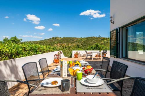 Balcony/terrace, Villa Eiras Altas by Portucasa in Santa Catarina