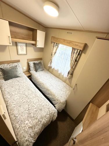 Coastal Retreat a gorgeous 3 bedroom Caravan B46