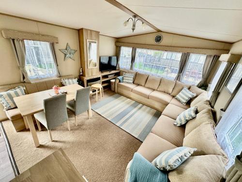 Coastal Retreat a gorgeous 3 bedroom Caravan B46