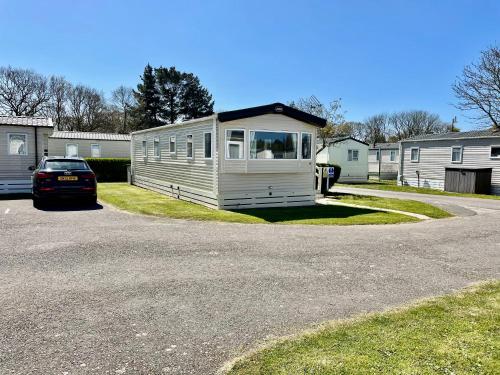 Coastal Retreat a gorgeous 3 bedroom Caravan B46