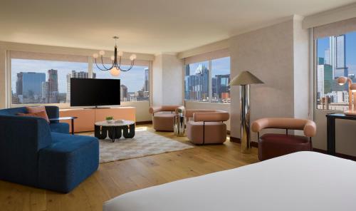 Sheraton Austin Hotel at the Capitol - image 3