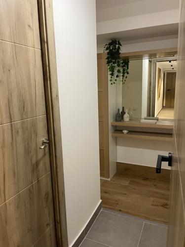 GARDEN HOUSE Madrid - image 4