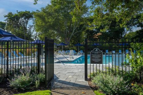 East Hampton House Resort