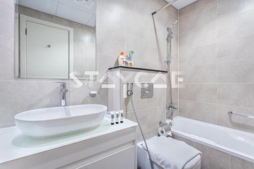 Staycae Holiday Homes - Carson Towers - image 10