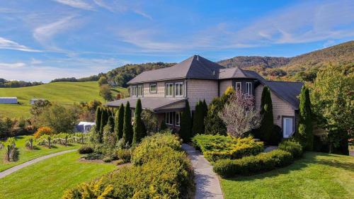 Banner Elk Winery Villa in Banner Elk, USA