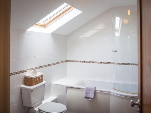 Carraroe Apartment - image 8
