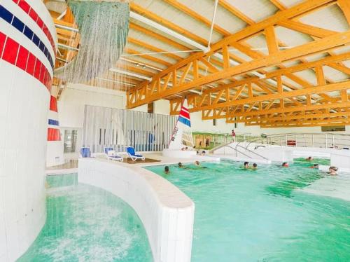 泳池, Maison Noomi Appartement or Suites in 諾克-海斯特