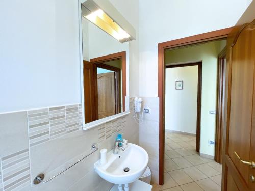Apartment with Sea View image 8
