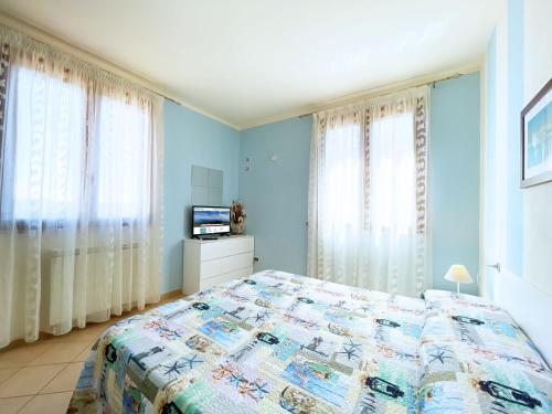 Apartment with Sea View image 10