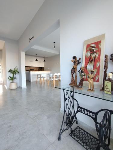 Iekārtas, Laguna Suites in La Para