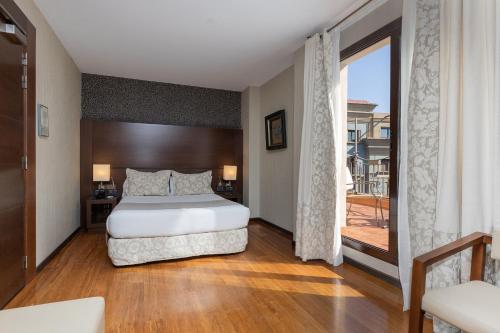 Barcelona Hotel Colonial - image 14