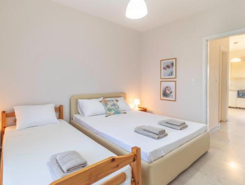 1 double bed, 1 twin bed, 1 sofa bed