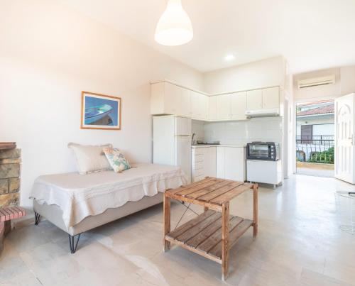 2 bedrooms, 5 beds