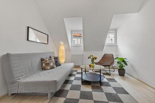 Apple apartment 1