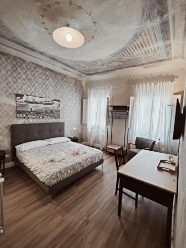Amazing Florence Guest Room, Florence