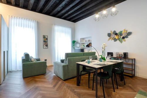  Casa Romano Luxury Green Apartments in Triest
