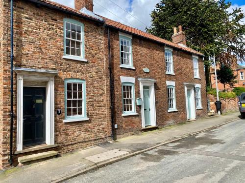 Characterful 3 Bed cottage in Barrow upon Humber