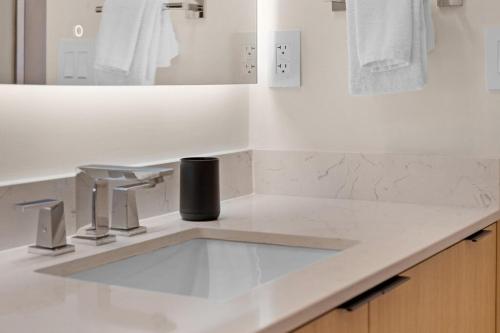 Roami at Little River Lofts Roami at Little River Lofts