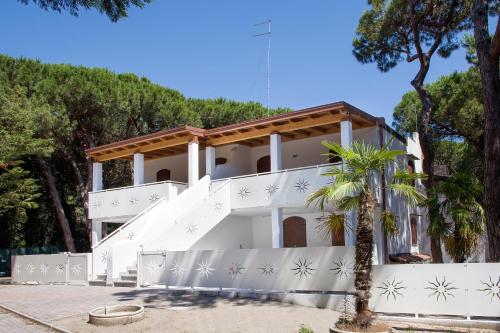 2 bedrooms, 4 beds