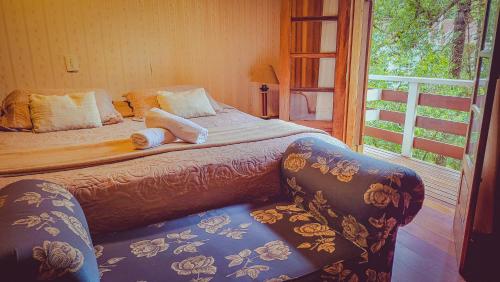 Deluxe Double or Twin Room image 5
