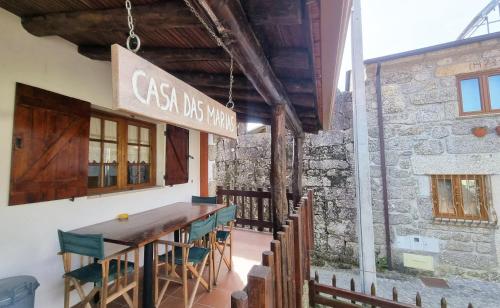 Casa das Marias by Gerês Casas (Casa das Marias by Geres Casas) in โกวิเด