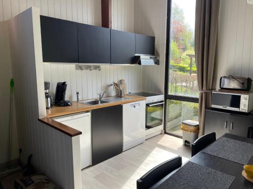 Le petit gîte (Le petit gite) in Alle