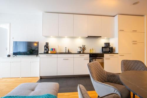 Spacious Apartment near Messe - Special EINSTEIN I Apartment, Basel, up to 6 guests, Basel (Foto 10)