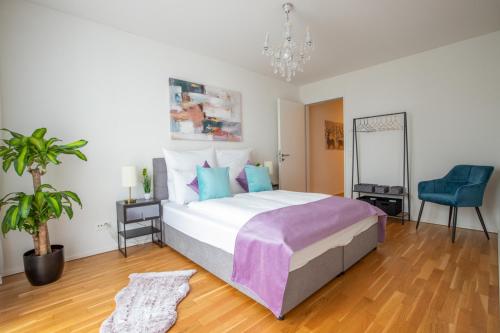 Spacious Apartment near Messe - Special EINSTEIN I Apartment, Basel, up to 6 guests, Basel (Foto 5)