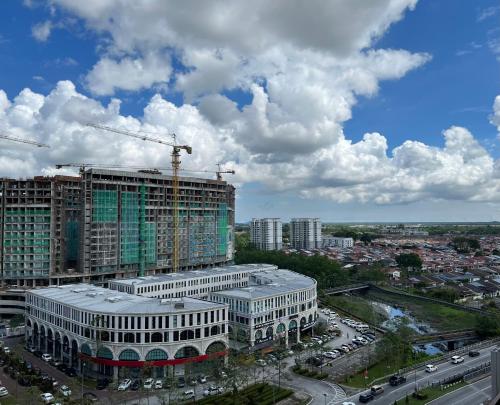 A.Foo Homestay 1.0 @ Vivacity Megamall Jazz Suite 1 , max 7 pax