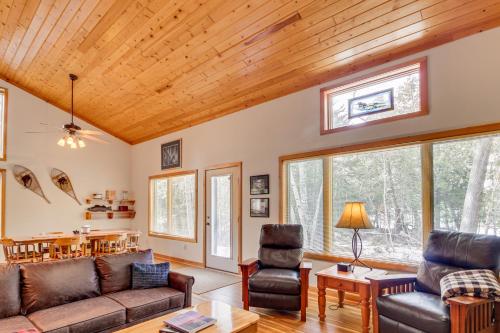Family Cabin with Private Dock on Caribou Lake! in Lutsen