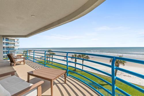 Ebb Tide 301 in New Smyrna Beach, USA
