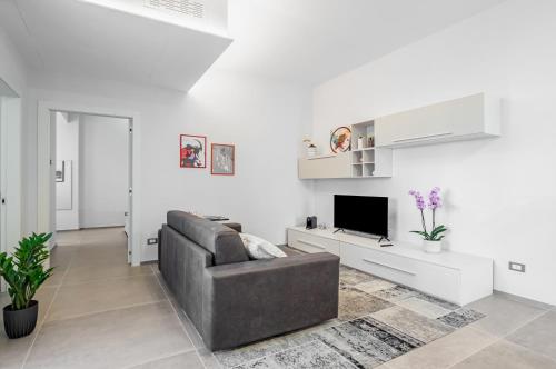 GuestHost - Garnopea Modern & Stylish Apartment with Balcony, Lecce (foto 5)