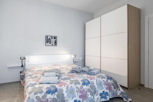 GuestHost - Garnopea Modern & Stylish Apartment with Balcony, Lecce (foto 3)