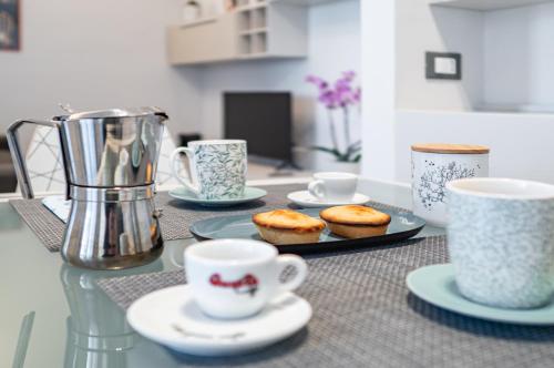 GuestHost - Garnopea Modern & Stylish Apartment with Balcony, Lecce (foto 9)
