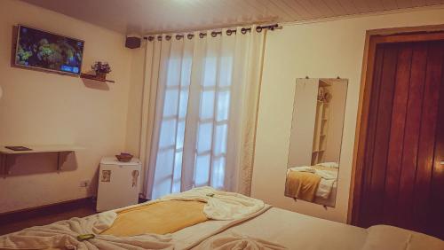 Standard Triple Room image 4
